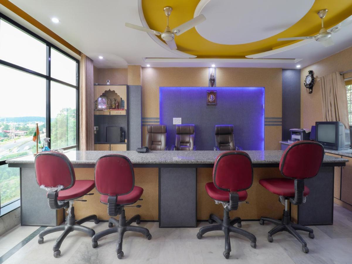 Spot On 82236 Aryan Home Stay Jhajra ภายนอก รูปภาพ