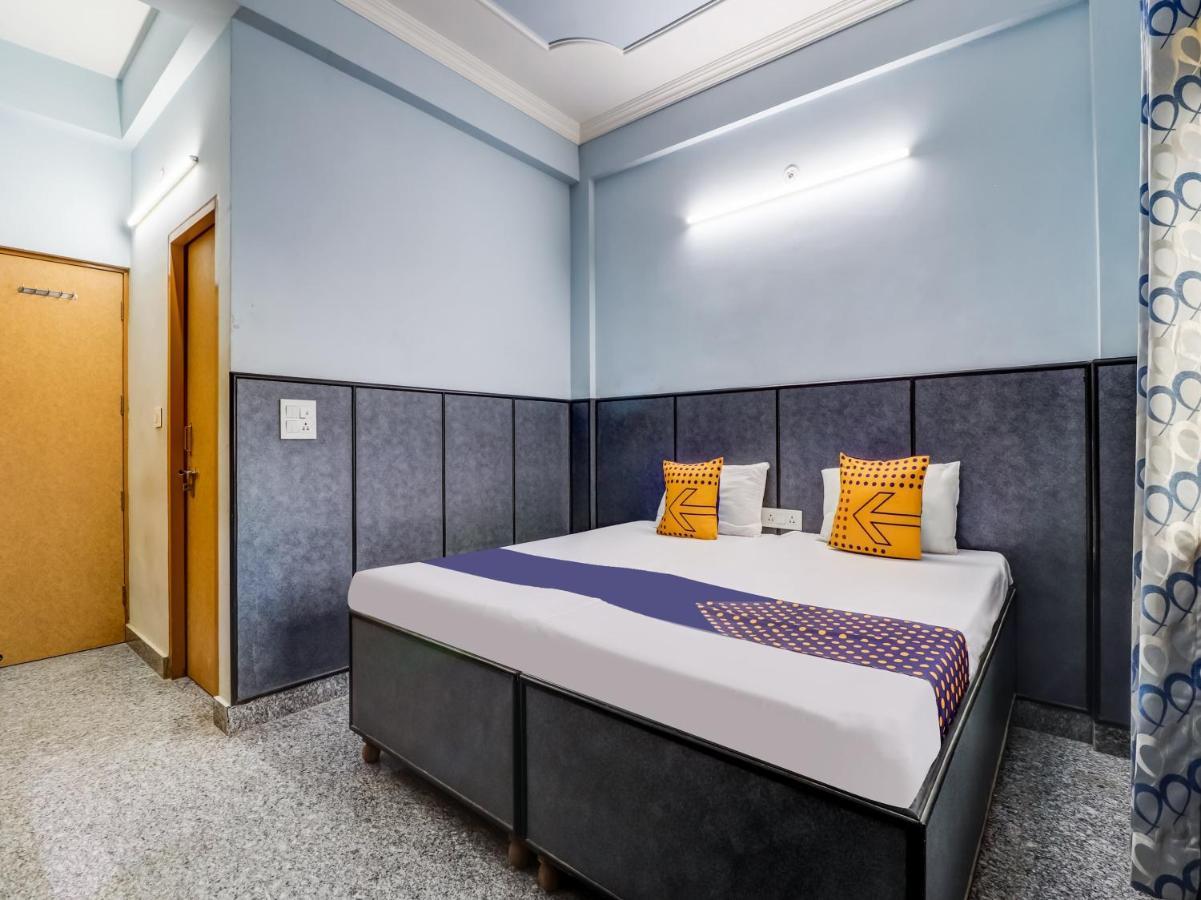 Spot On 82236 Aryan Home Stay Jhajra ภายนอก รูปภาพ