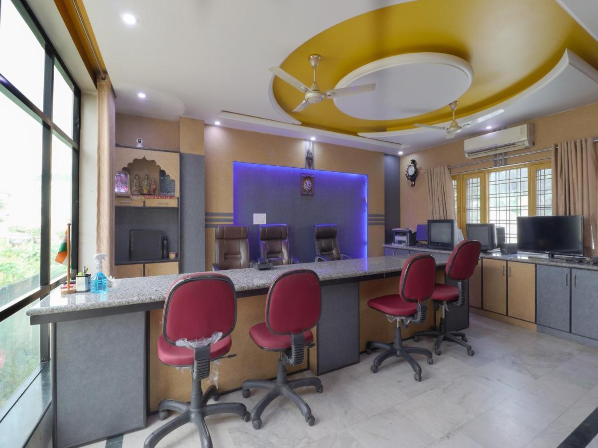 Spot On 82236 Aryan Home Stay Jhajra ภายนอก รูปภาพ
